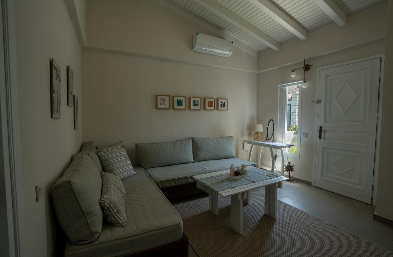 Sedirli Ev Alacati Exterior foto